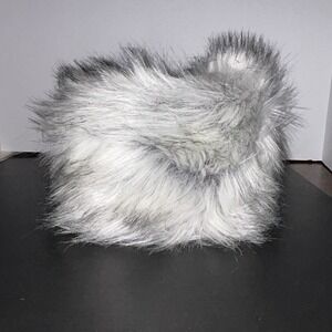 Fluffy Furs EU Faux Arctic Fox Fur Hat Medium Winter Glam Mob Wife